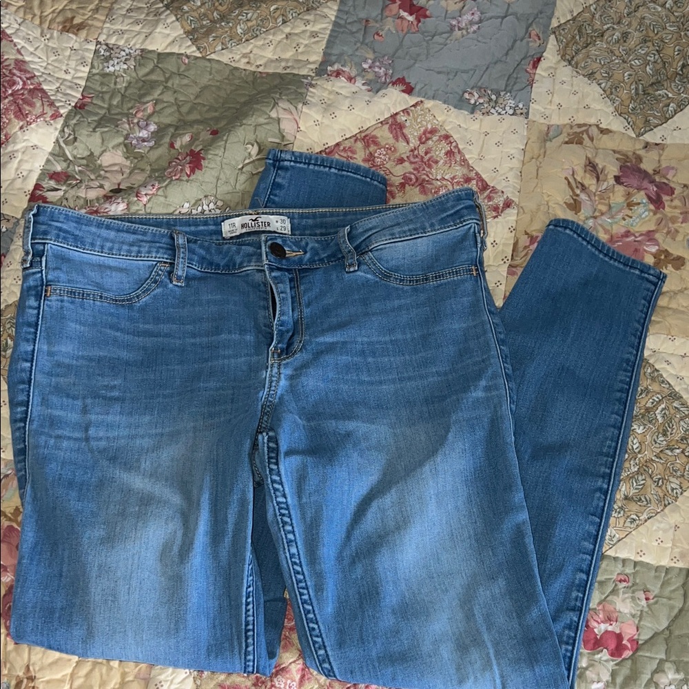 Hollister Women's Light Blue Skinny Jeans size 11R